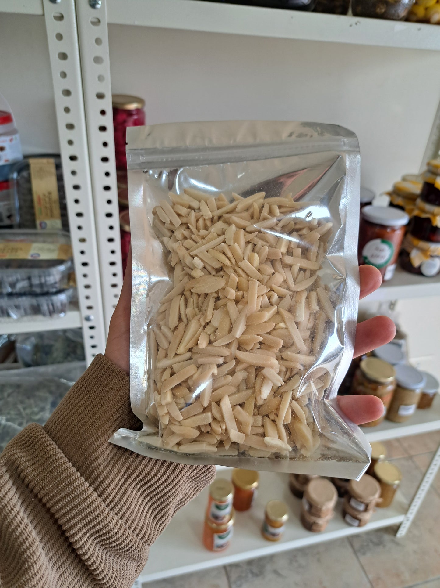 Almonds Blanched Slivered - 200 g